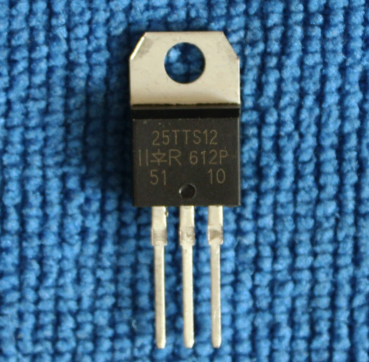 

5PCS 25TTS12PBF 25TTS12 25A 1200V TO-220 Unidirectional silicon controlled