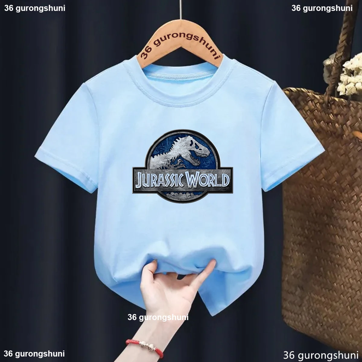 Camiseta con estampado gráfico de dinosaurio de Mundo Jurásico para niños, ropa Harajuku de manga corta, 2024