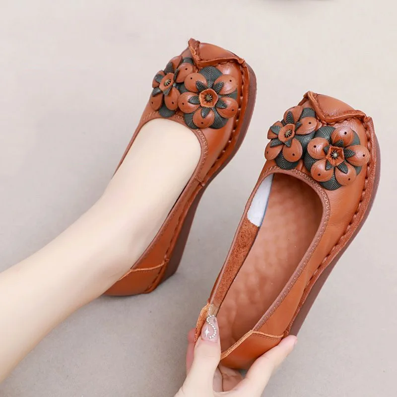 Vintage Floral Wedged Shoes Ladies Genuine Leathe Flats Women\'s Shoes Chic Autumn Loafers Elderly Flat Shoes Soft Chic Moccasins