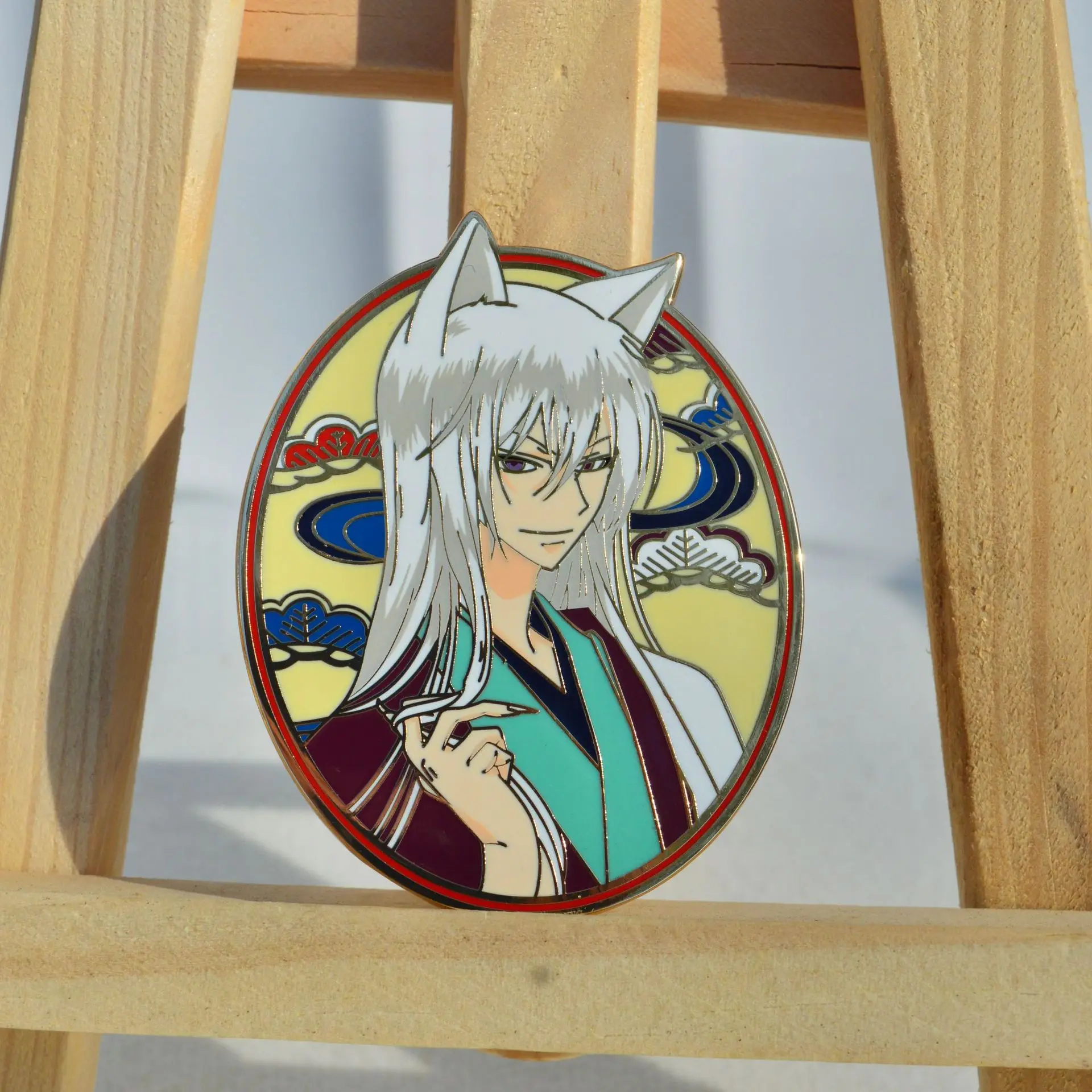 Anime Kamisama Love Badges Pendant Tomoe Metal Pins Manga Kamisama Kiss Brooches for Backpack Clothing Lapel Cosplay Toy Gift