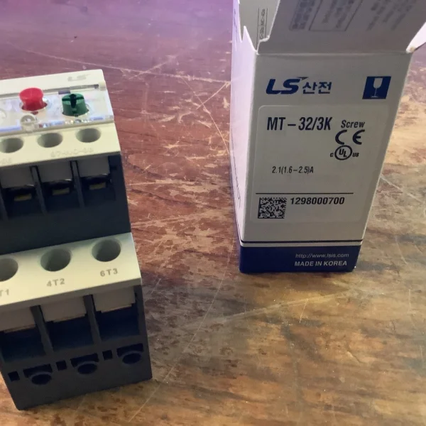 

Mt-32/3k 2.1(1.6-2.5)a Винтовое тепловое реле перегрузки Совершенно новое оригинальное точечное реле Plc