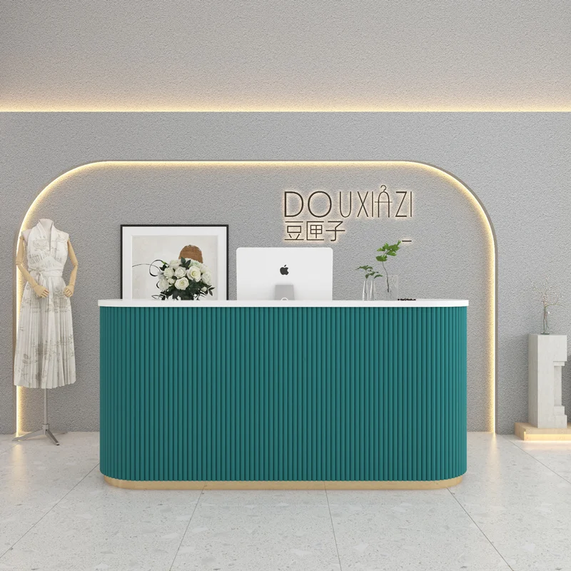 Contatore di servizi commerciali moderno e semplice in materiale MDF per l'uso del salone di bellezza del boutique di abbigliamento del bar del negozio aziendale