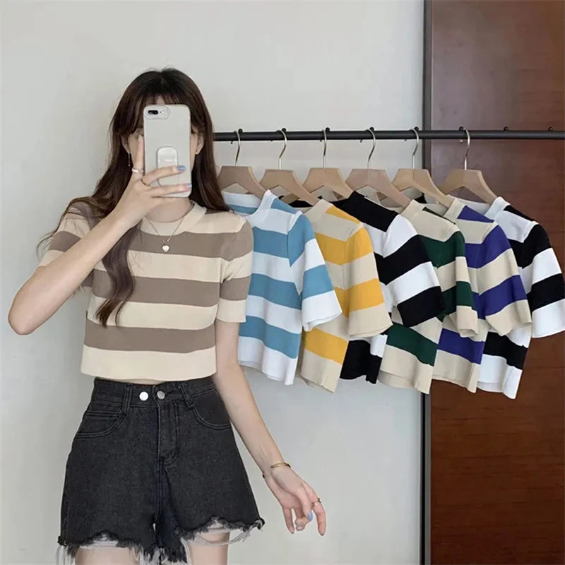 Summer Leisure Vintage Striped Short Sleeve Knitted T-shirt Women Round Neck Slim Crop Top Dojazdy do pracy