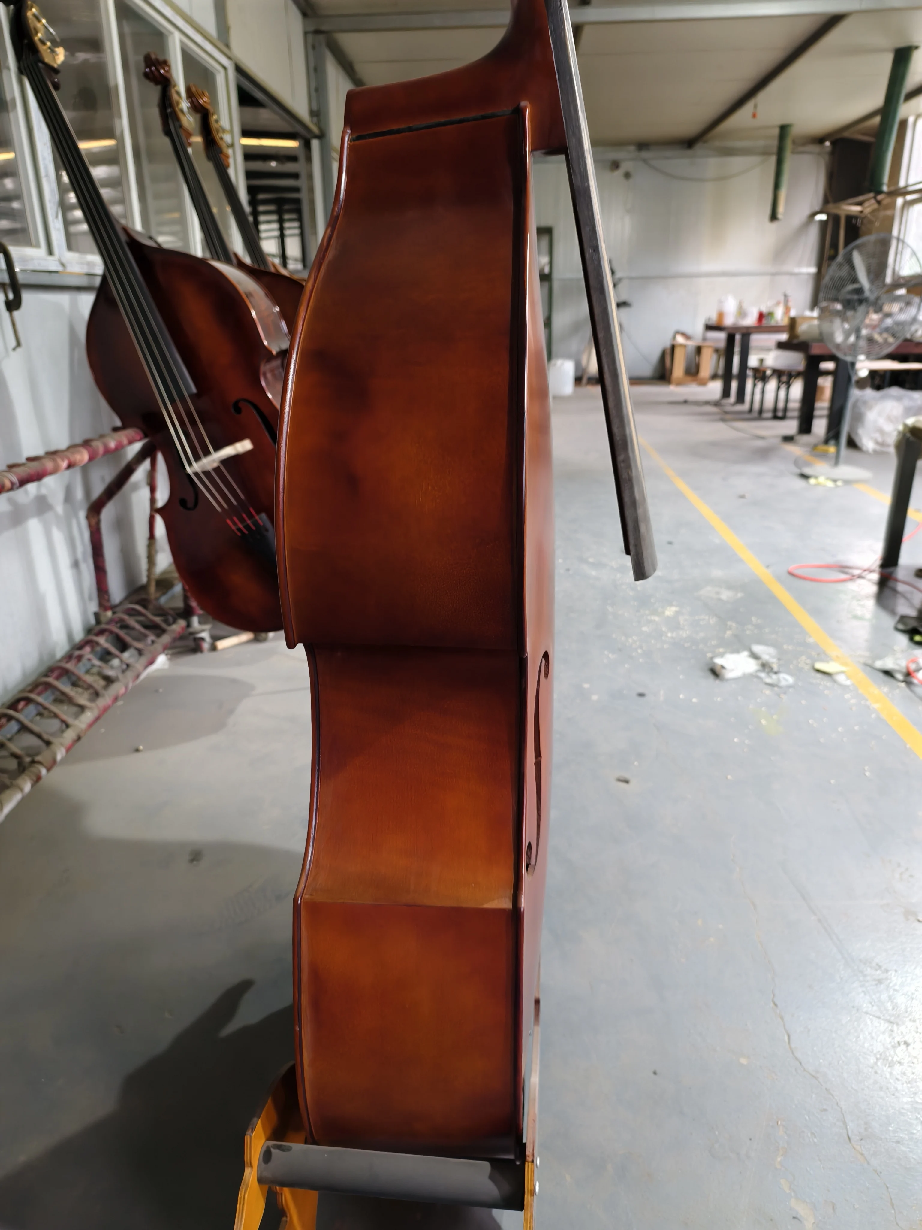 Factory produces 3/4 size solid wood bass with beautiful quality and manual bass with all accessories