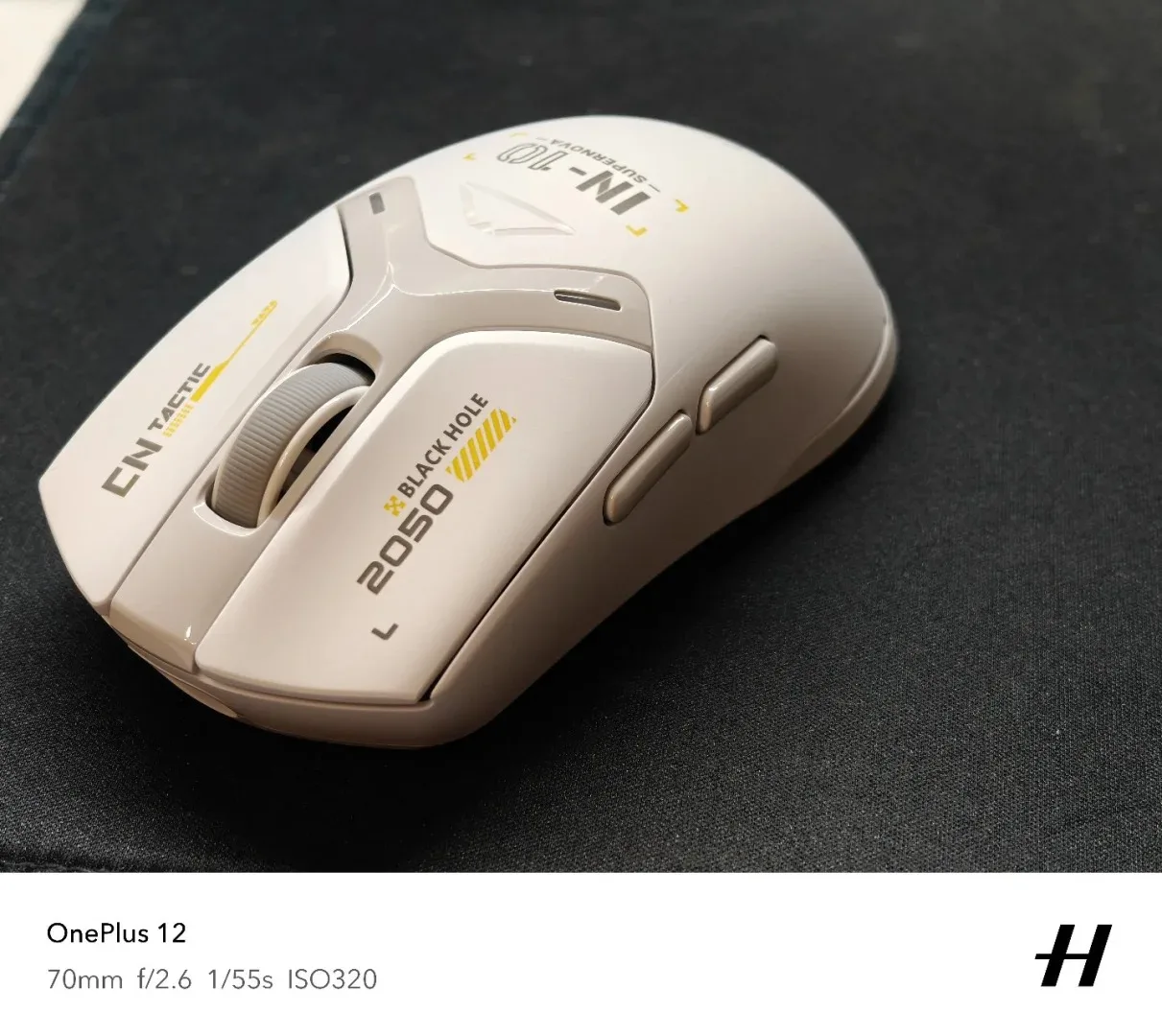 

Inphic IN10 Wireless Mouse PAW3395 Low Latency Lightweight Electronic Sports Gaming Mouse Gaming Accessories PC Gaming Gifts