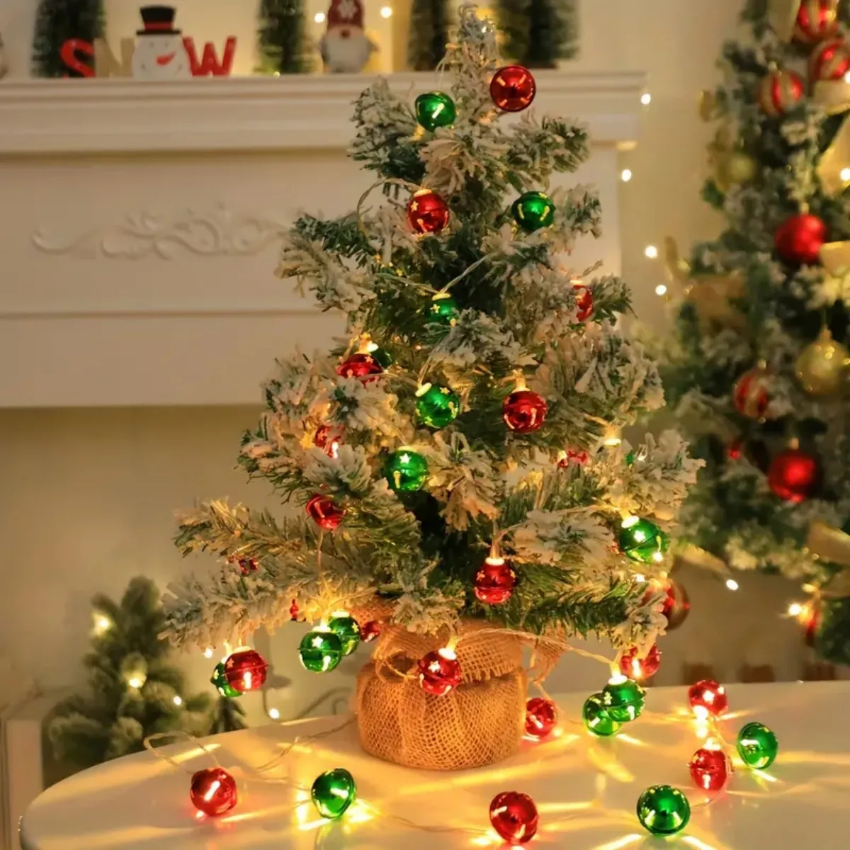 1pc Christmas Red Green Bells String Lights Hanging Garland Decorative Lamp Battery Powered For Home Bedroom Fireplace Decor