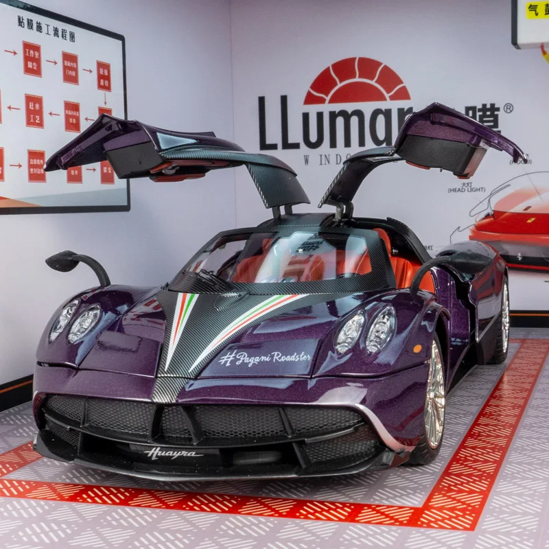 Coche deportivo de aleación Pagani Huayra Dinastia, modelo de coche de carreras de Metal fundido a presión, sonido de simulación y luz, juguete para regalo, 1/18