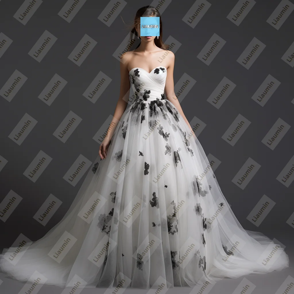 

Classic A Line Ivory Tulle Black Lace Applique Strapless Prom Formal Wedding Dresses Evening Lace-Up Back Customized Made A8.1.8