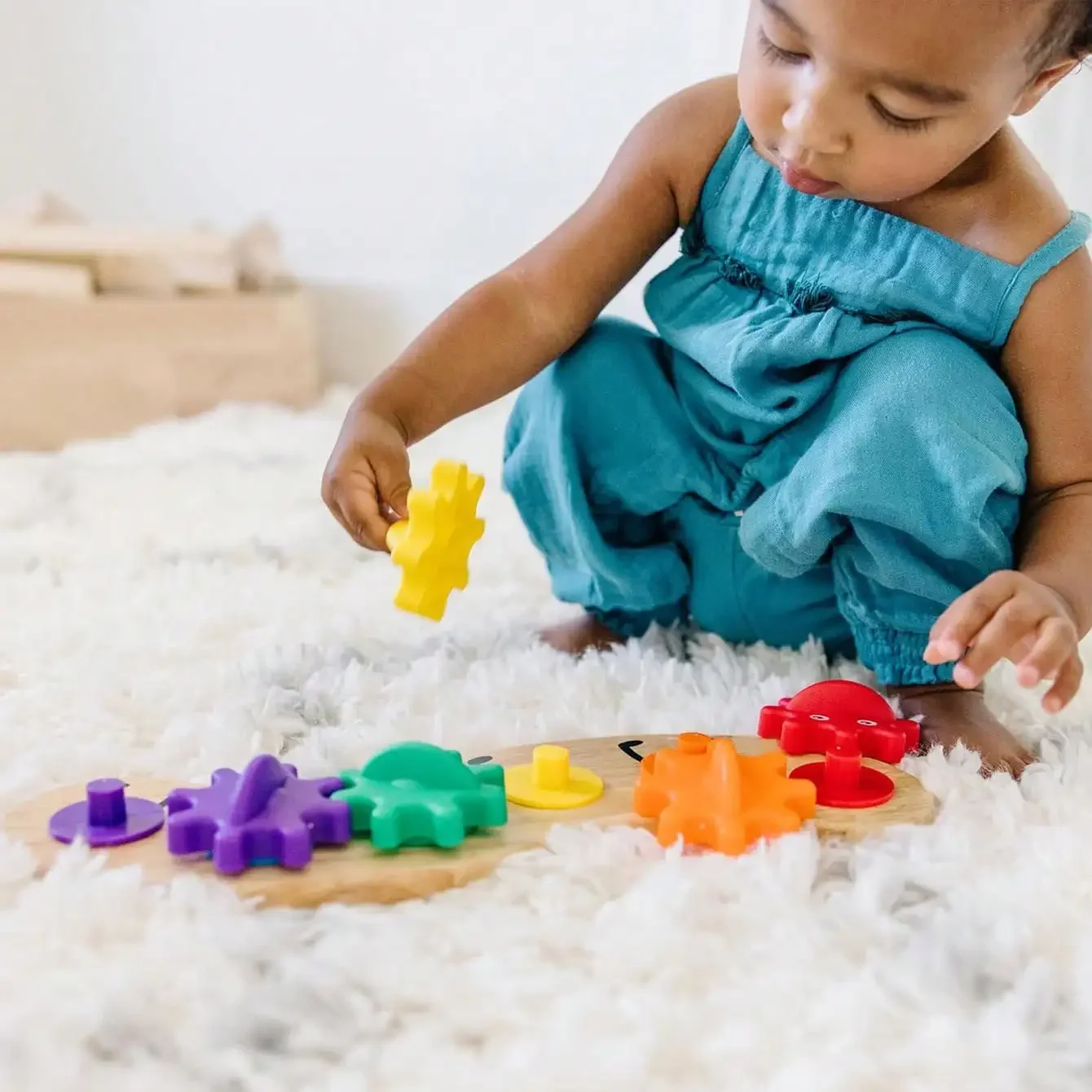 

6-Gear Rainbow Caterpillar Toy | Boost Color & Motor Skills | Fun STEM Gift for Kids | Birthday & Christmas Present