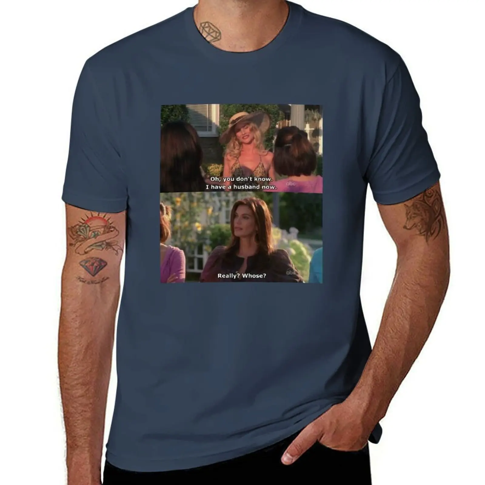 Edie Britt T-Shirt Simple Print Design T-Shirt
