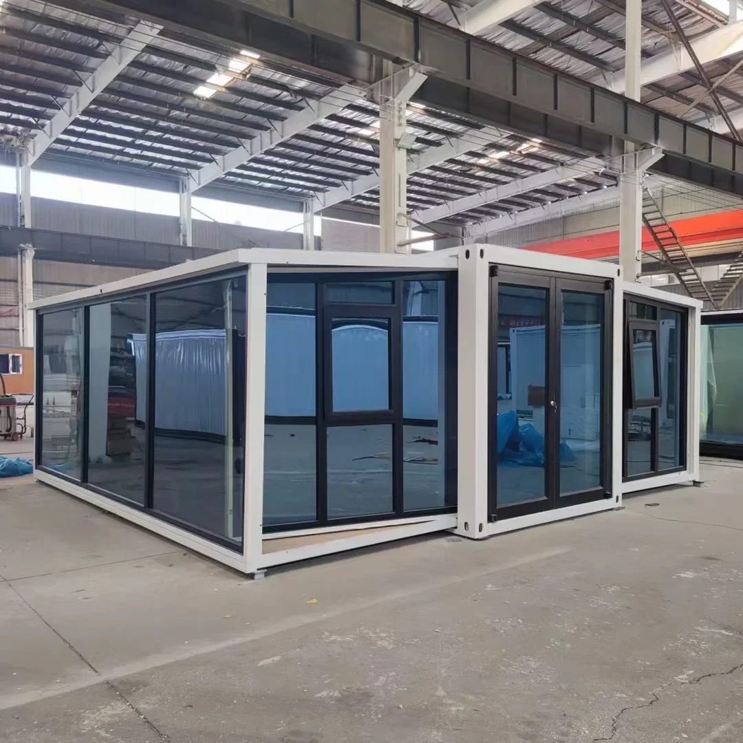 40ft ขยายบ้านคอนเทนเนอร์ห้องนั่งเล่นที่สะดวกสบาย Prefab จัดส่งคอนเทนเนอร์ Villa Industrial Design เหล็กกลางแจ้ง 20ft