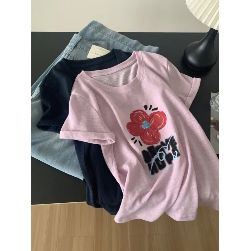 

Women Lightweight Breathable Cotton T-Shirt,summer Floral Embroidery Round Neck Short Sleeve retro Tee,