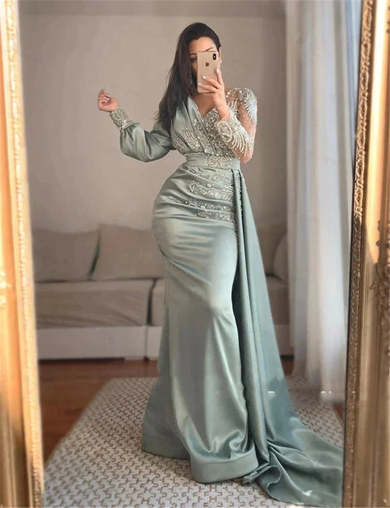 Customized Beautiful V-neck Long Sleeves Sexy Mermaid Evening Dresses 2023 Women Formal Party Night Gala Lace Appliques Elegant