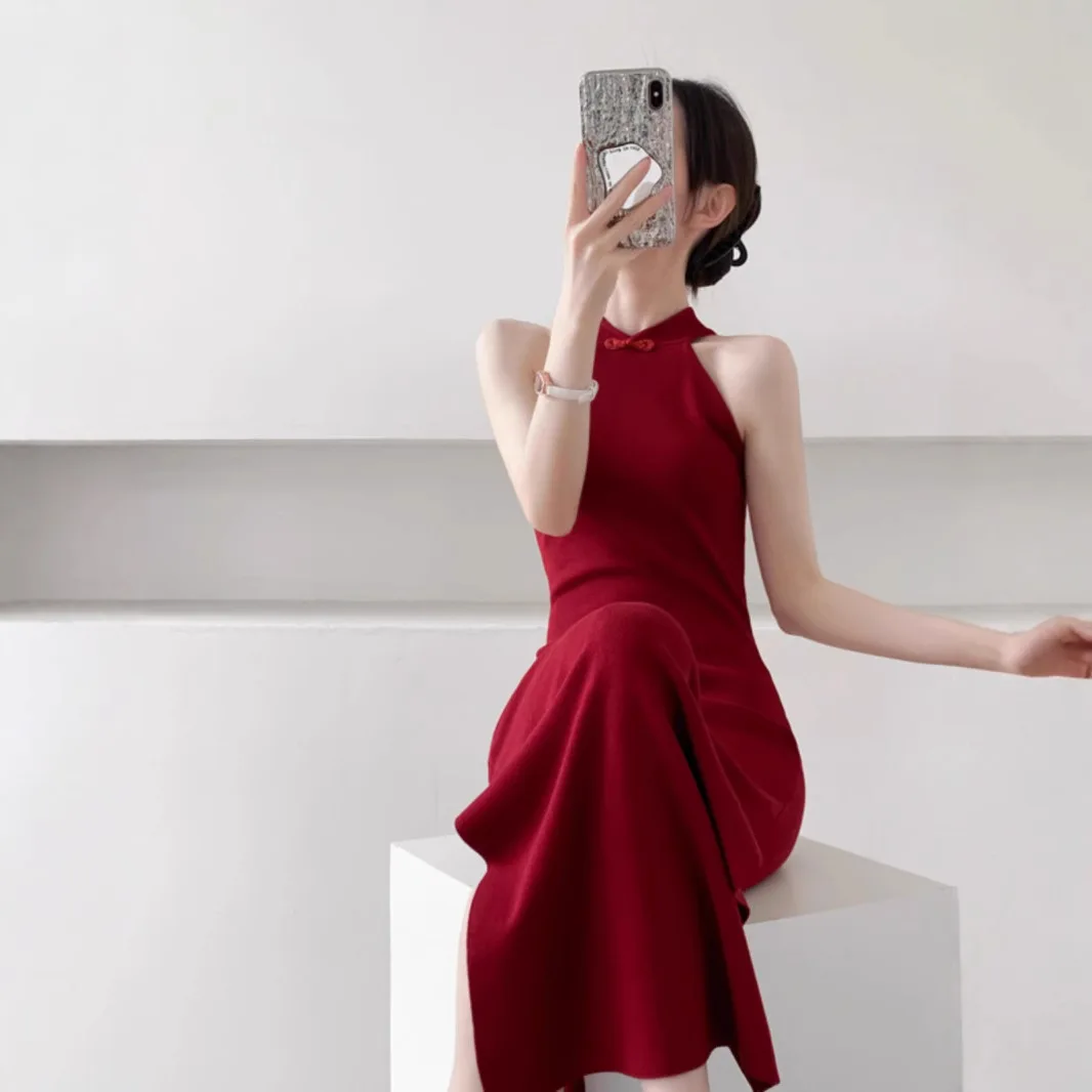 High Quality Hot Selling Wholesale New Red Temperament Knitted Dress Slim Fit Sleeveless Hanging Neck Buckle Long Skirt Women