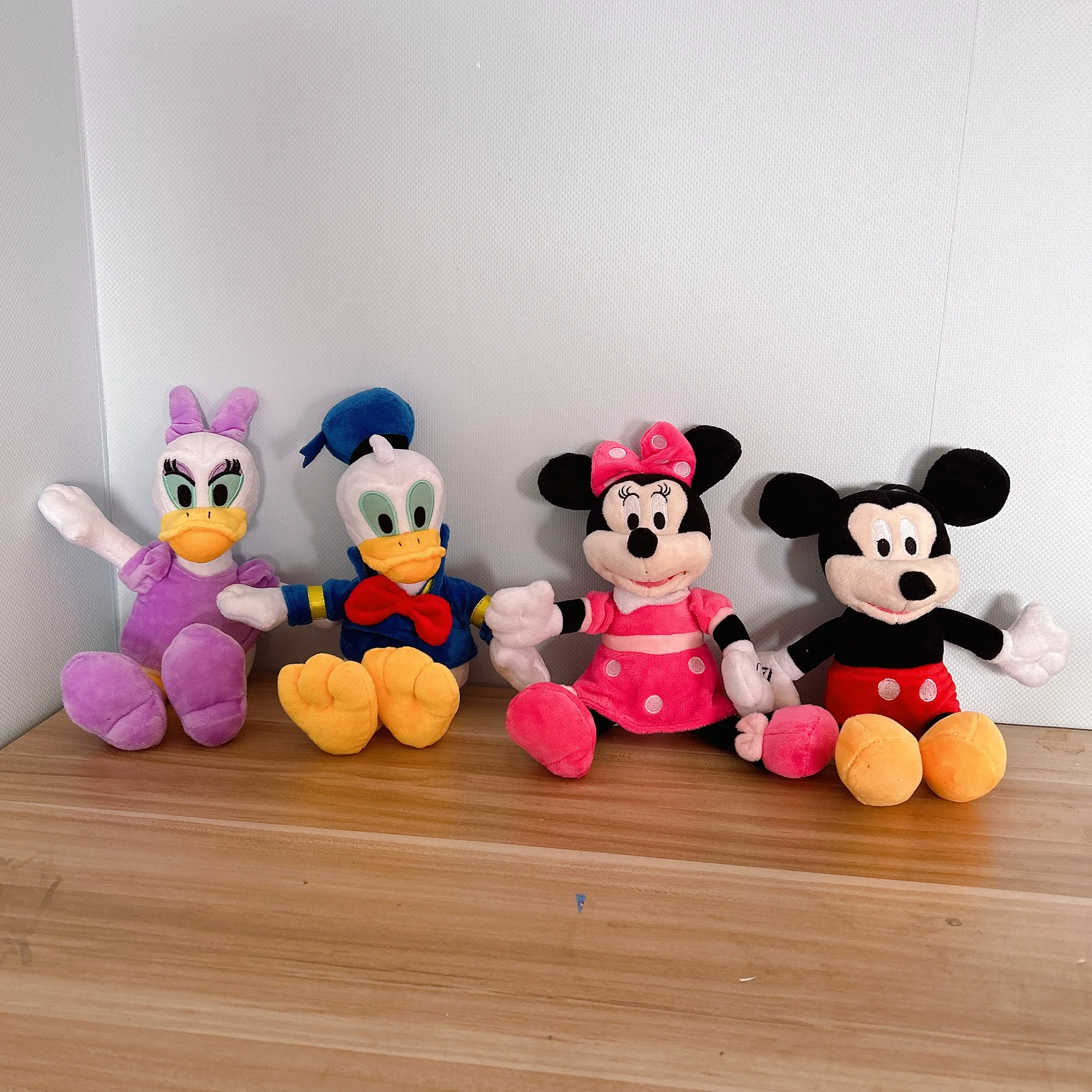 Disney Cute Mickey Mouse Plush Toy Cartoon Minnie Mickey Plushies Donald Daisy Duck Pluto Goofy Doll For Girl Xmas Gift