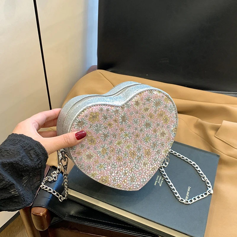 

Heart Shape Exquisite Small Flower Pattern Fashionable PU Shoulder Bags 2025 Spring Popularity Chains Crossbody Bags for Women