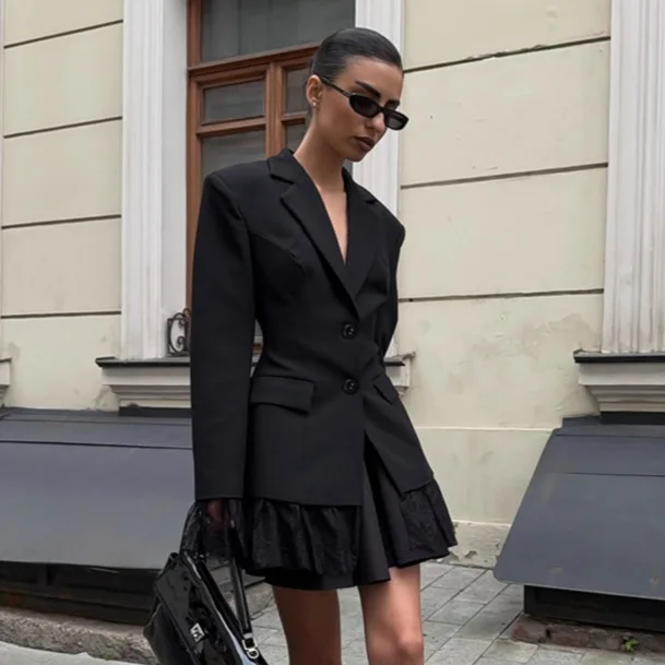 2025 الخريف والشتاء موضة جديدة سوداء بدلة صغيرة الصلبة سترة تصميم تحسس الدانتيل الربط التنقل معطف فوقي بأكمام طويلة