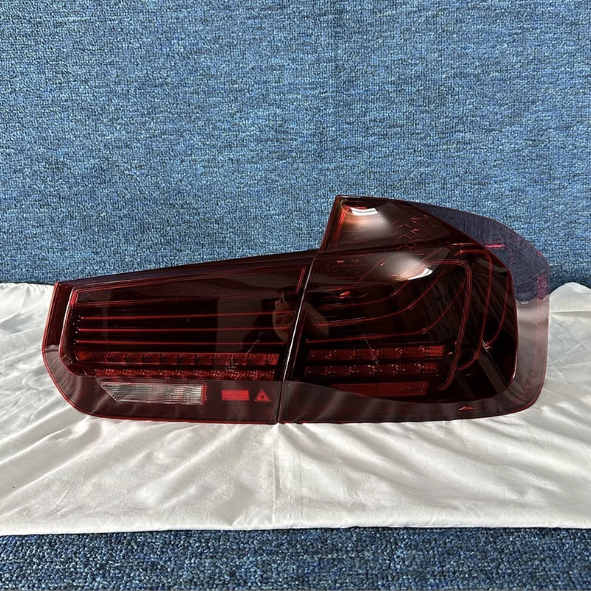 

Подходит для BMW M3 CSL Taillight 2013-2019 BMW F80 Стоп-сигнал в сборе BMW F30, модифицированный задний фонарь Plug and Play