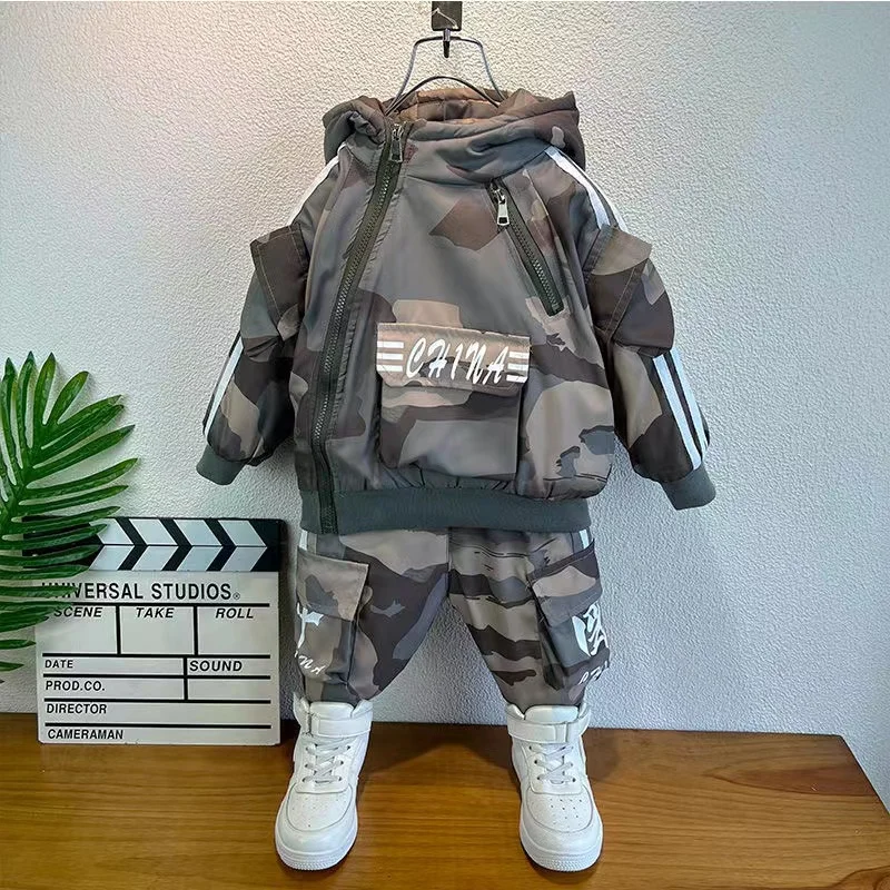 

Boys And Girls Workwear Plush Camouflage Set For Autumn And Winter 2024 New Children's Winter Thickened And Handsome Clothes