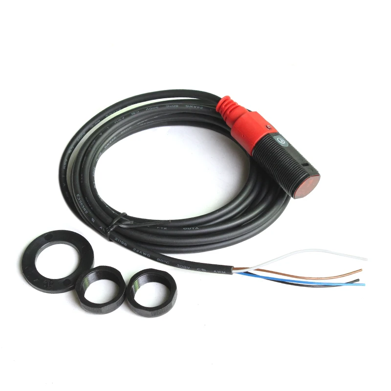 التبديل الكهروضوئي FT318B.3/2N 50122557 انعكاس منتشر الاستشعار الكهروضوئي NPN الناتج جديد الأصلي
