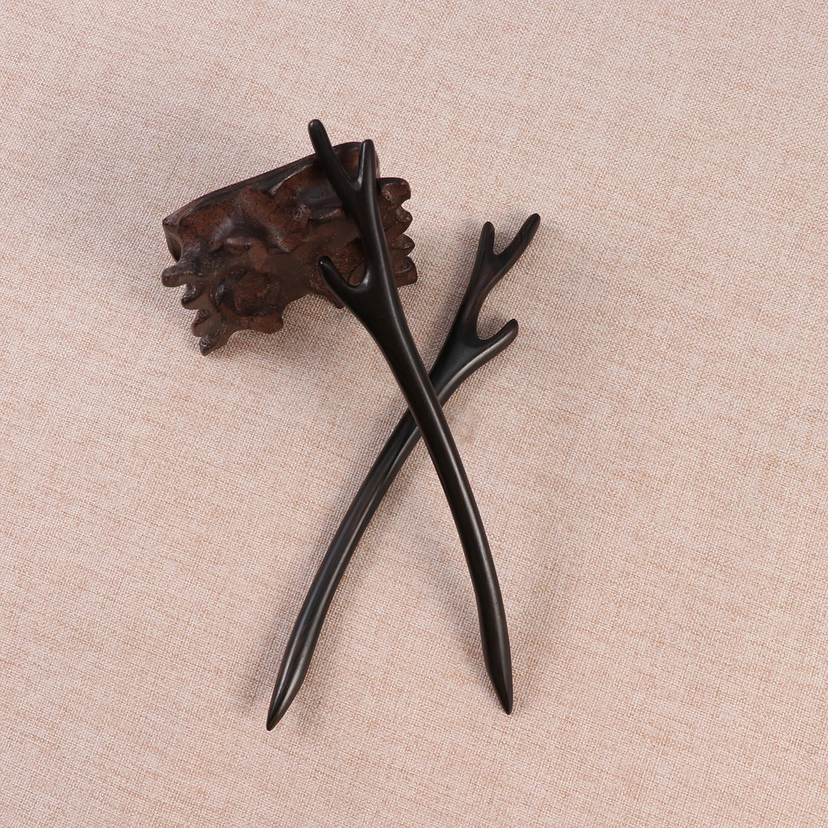 

2 Pcs Ebony Hairpin Clasp Accessories for Girls Sandalwood Wooden Vintage Handmade Headdress Miss Stick