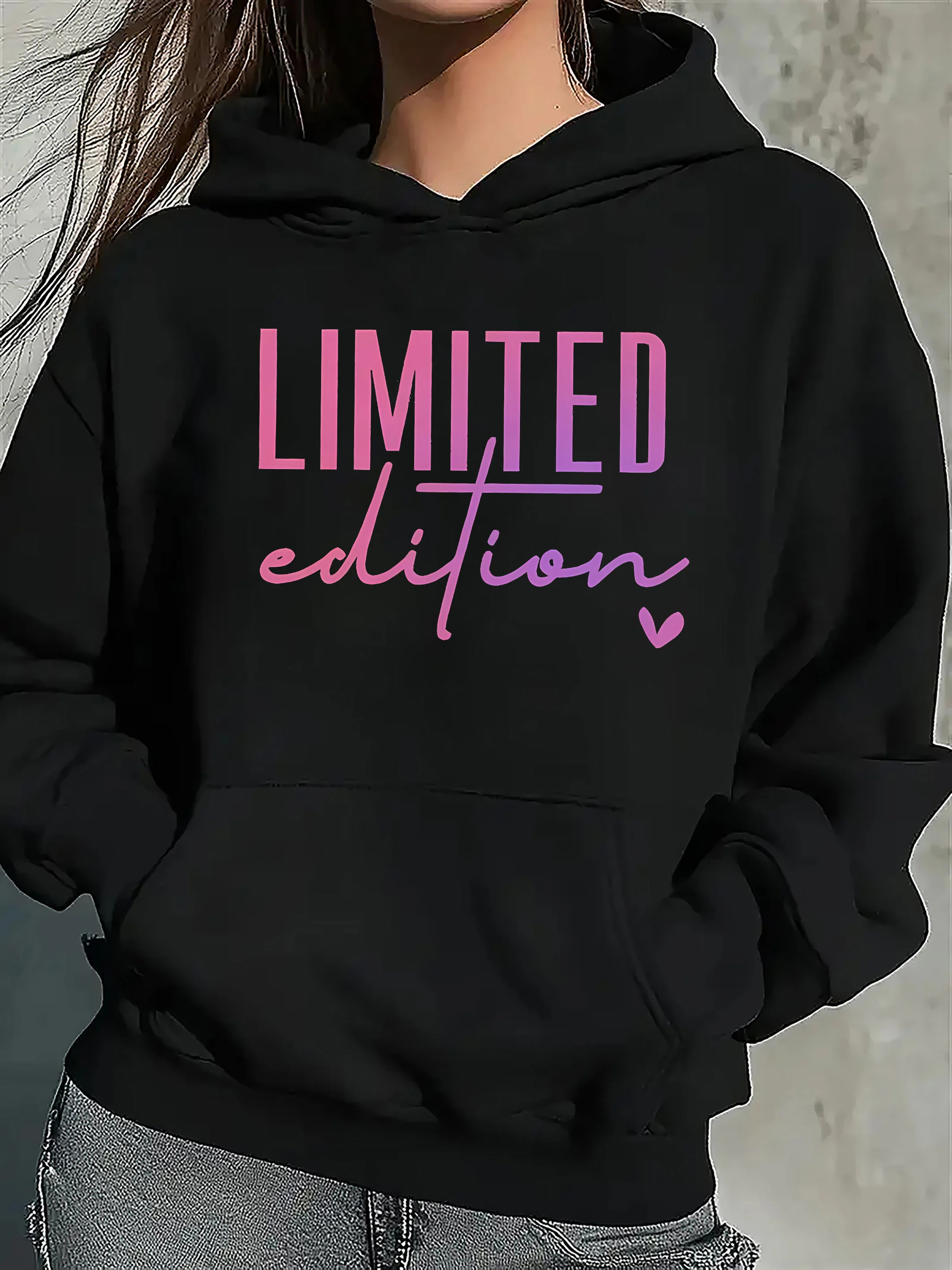 

Спортивная толстовка с капюшоном и простым буквенным узором "LIMITED", повседневный спортивный пуловер с капюшоном и длинными рукавами.