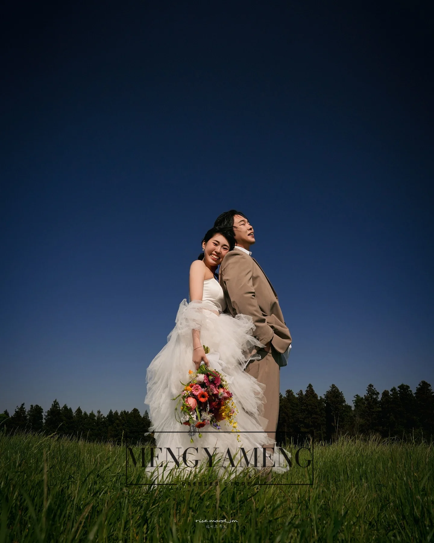 ZHUISHU 2 piezas vestidos de novia coreanos sesión de fotos al aire libre personalizado una línea sin tirantes elegante vestido de novia escalonado esponjoso