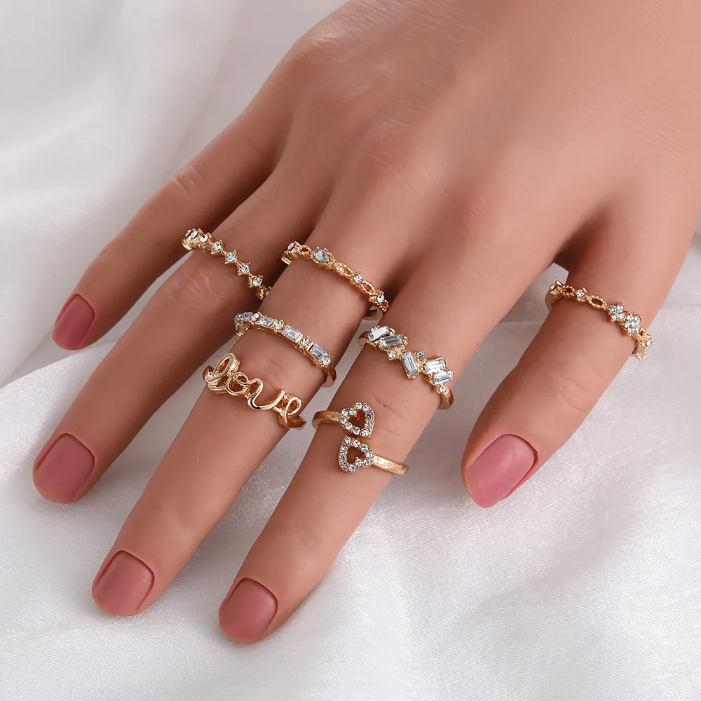 

Star and Moon Ring, Love Leaf Geometric 7-piece Set Women's Finger Ring, Creative Retro Women's Joint Ring Set