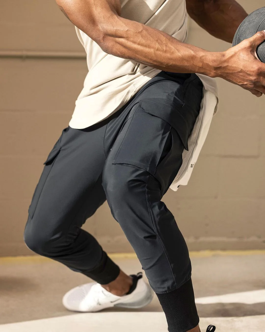 2024 New Men's Cargo Pants Summer Thin Loose Quick-Drying Elastic Leggings Running Training Sweatpants Casual Trend Trousers