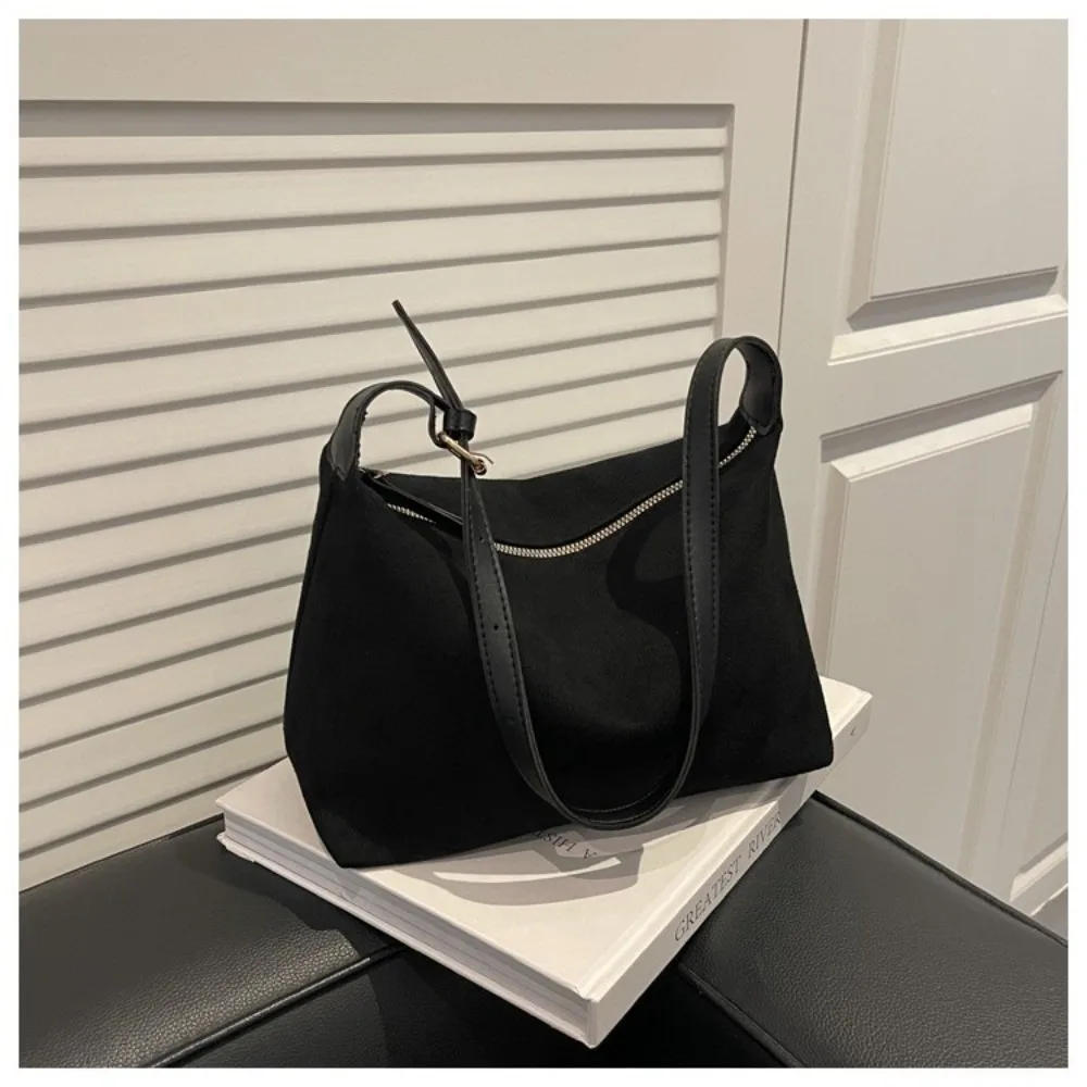 Boston-Stil Schultertasche mit Großer Kapazität, Wildleder, Verstellbarer Riemen, Umhängetasche mit Reißverschluss, Damenhandtasche für Pendler – Detail 16