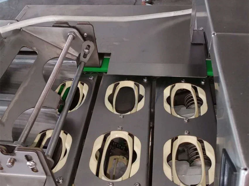 Machine à Craquer Industrielle existent et à Haute Efficacité, Mathiateur Urbaine