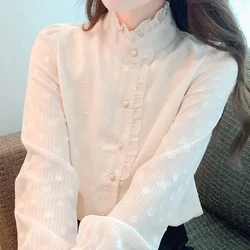 Black Fungus Edge Lace Base Shirt with Thick Velvet for Women Exuding a Youthful and Stylish Vibe A High-end White Shirt