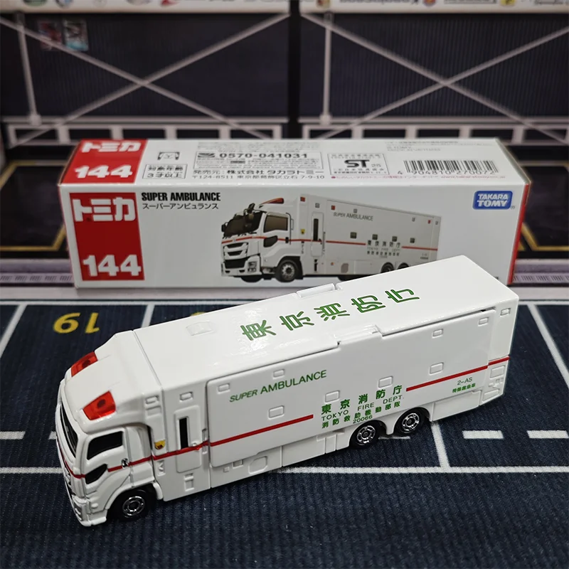 Takara Tomy Long Tomica No.144 Super Ambulance Diecast Model, Alloy Emergency Car Toy, Kids Collectible Play Vehicle for Gift