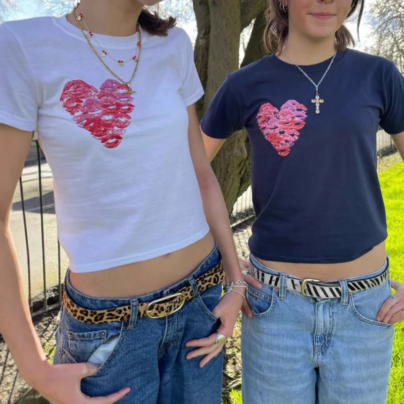 

2025 Spring Summer New Women's Top Simple Lipprint Heart Print Slim Short Sleeve T-shirt
