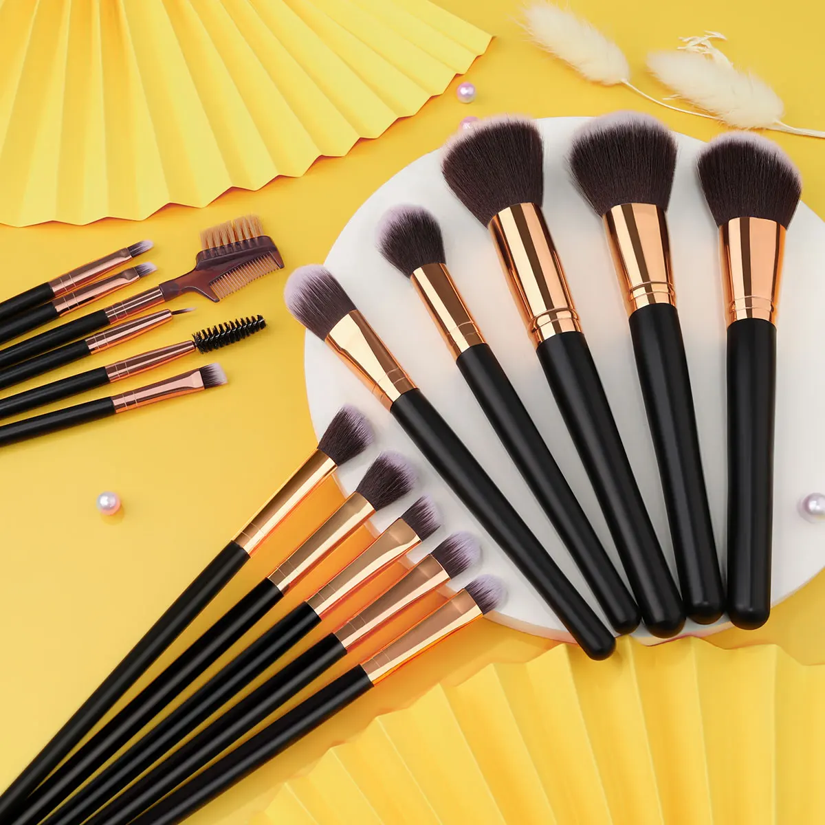 Set di pennelli per trucco Morbido e soffice Professiona Fondotinta cosmetico in polvere Ombretto Kabuki Miscelazione Pennello per trucco Strumento di bellezza Trucco