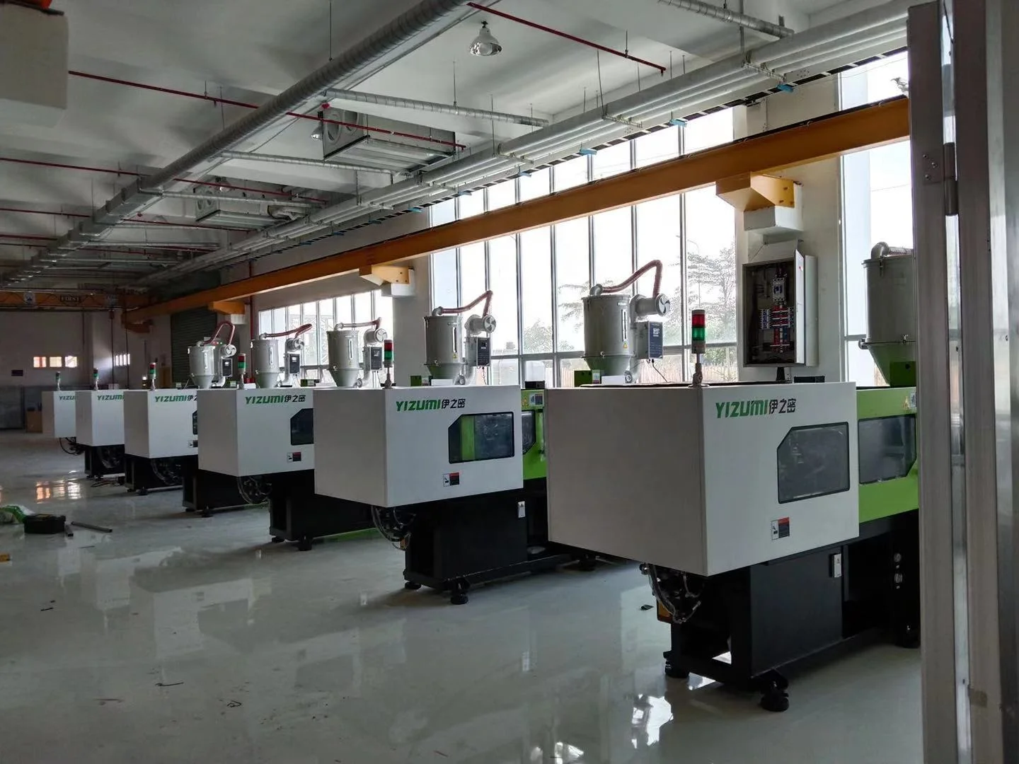 Yizumi UN60A5  Moulding Machine for Horizontal  Molding Machine for Buckle