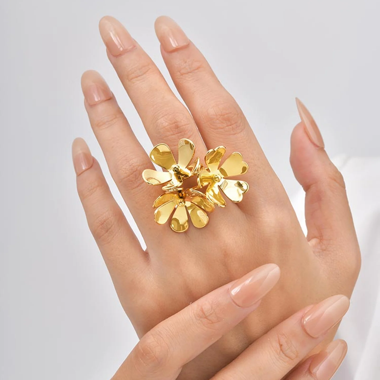 

Unique Exaggerated Big Flower Rings for Women Gold Color Stainless Steel Personalized Open Ring Fashion Aesthetic Jewelry Gift