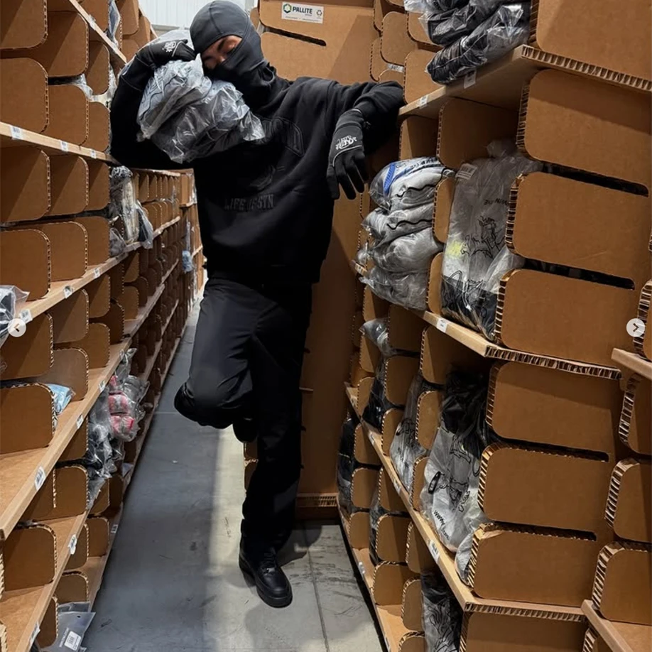 

Faionable толстовка с принтом и брюки из пяти предметов Street Sle, повседневная свободная спортивная ветровка для улицы, хлопковая длинная одежда...