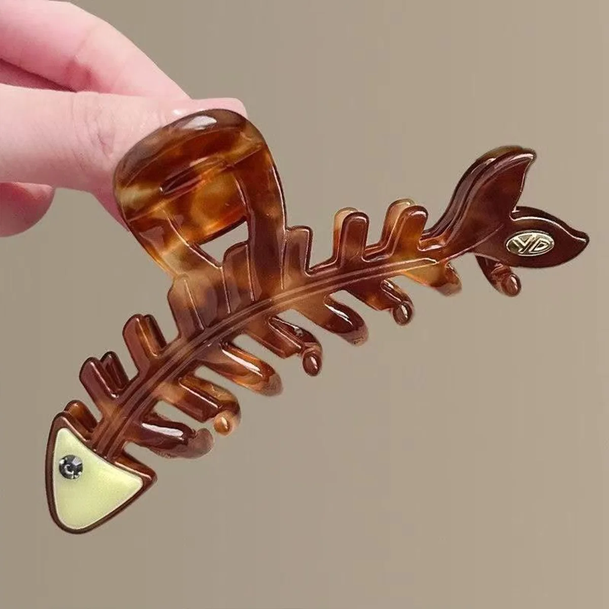 1 Stück Modische große Haarspange aus Acetat im Fischgräten-Design für Damen, französisches Design, niedliche Haifischklammer für den Hinterkopf, Haaraccessoire – Detail 6