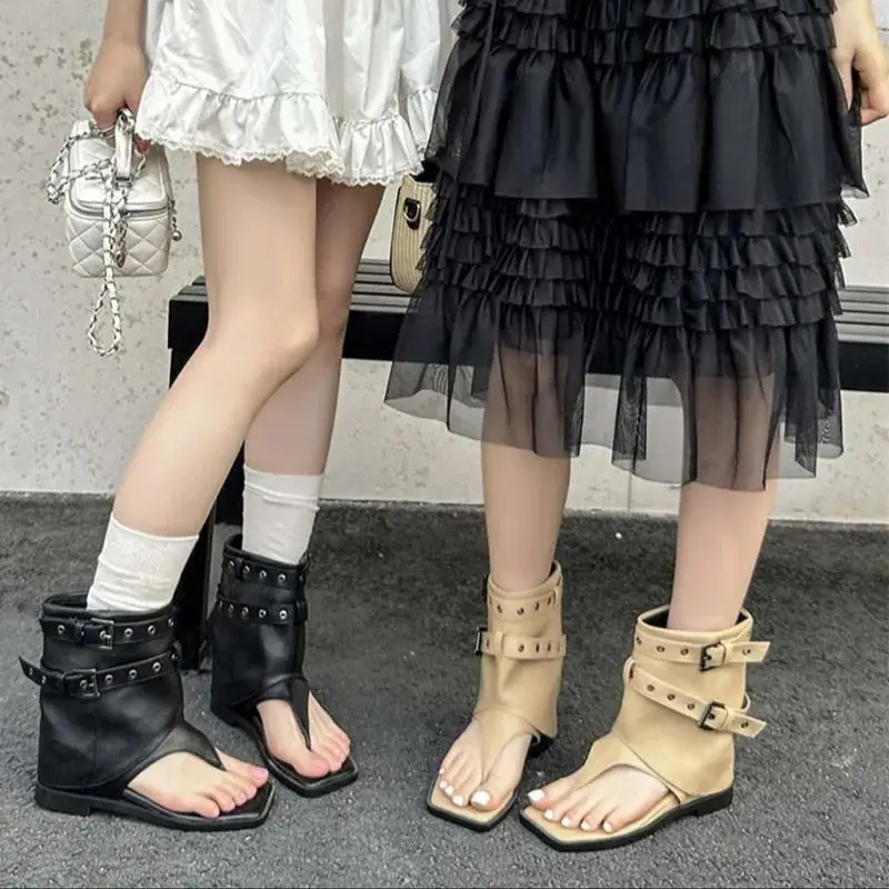 

Black Wedges Sandals Woman Thong Low Heels Summer Boots Punk Belt Buckle Chunky Shoes Beige High Heels Flip Flops Ladies Sandals