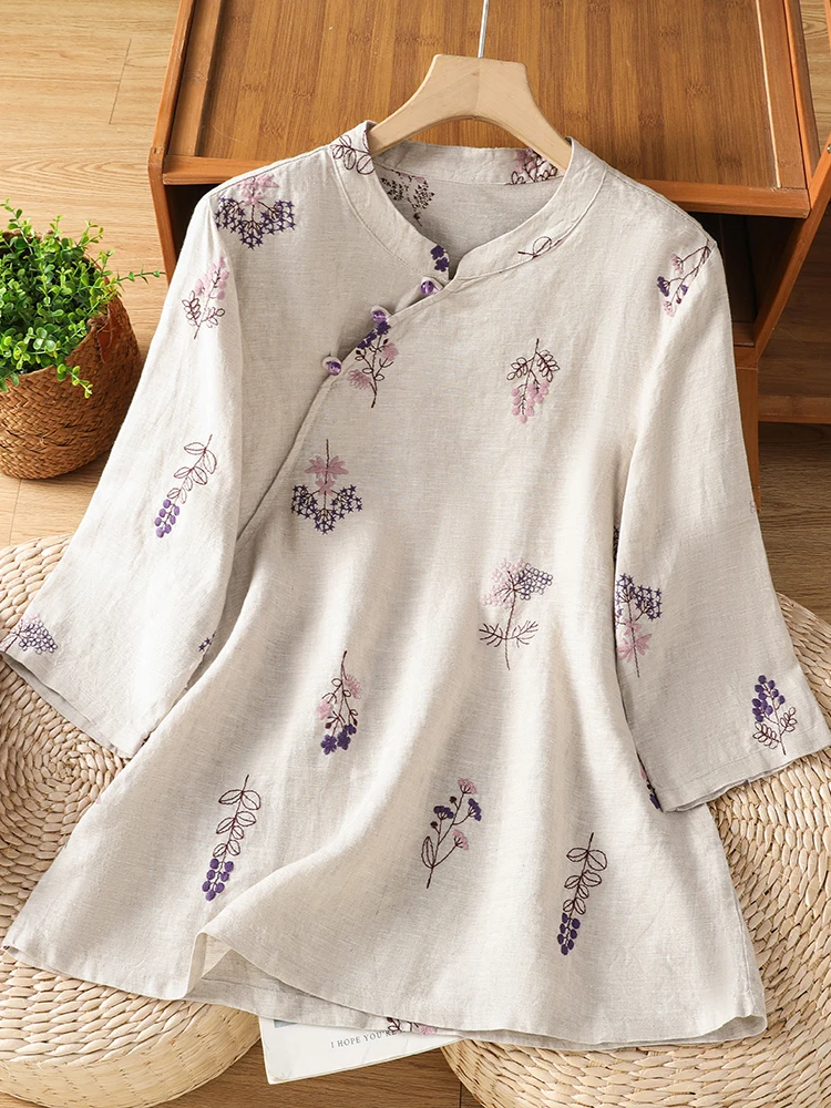 

Elegant Korean Chinese Style Embroidered Shirt Women's plus Size Stand Collar Side Buttoned Heavy Embroidery Top