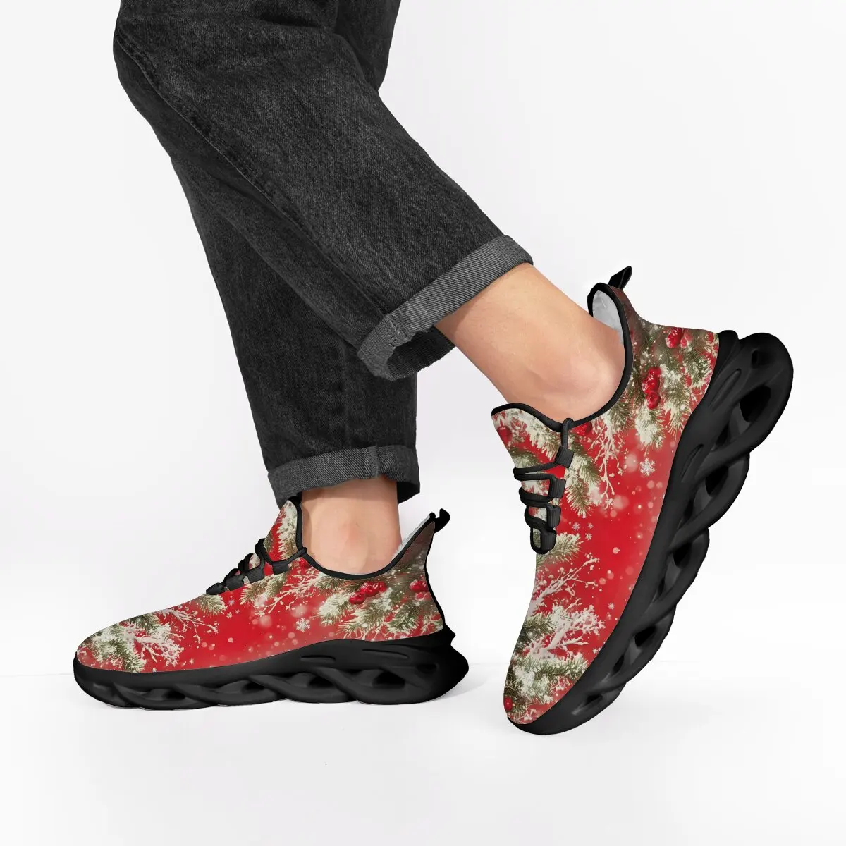 

2025 Comfortable Gym Training Casual Outdoor Sneakers Men's Anti Slip Walking Shoes Lightweight Slip on Christmas Sports Shoes