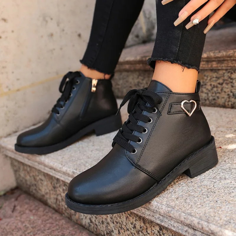 Round Toe Combat Ankle Boots 3.7cm Block Heel Heart Buckle Lace Up Side Zipper Casual Women Daily Fashion Short Booties