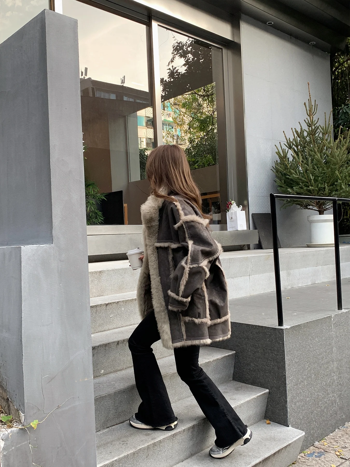 Automne hiver nouveau Sle moto fourrure de lapin épissage laine cuir manteau femmes Version ample moyen Long manteau Fem modèle