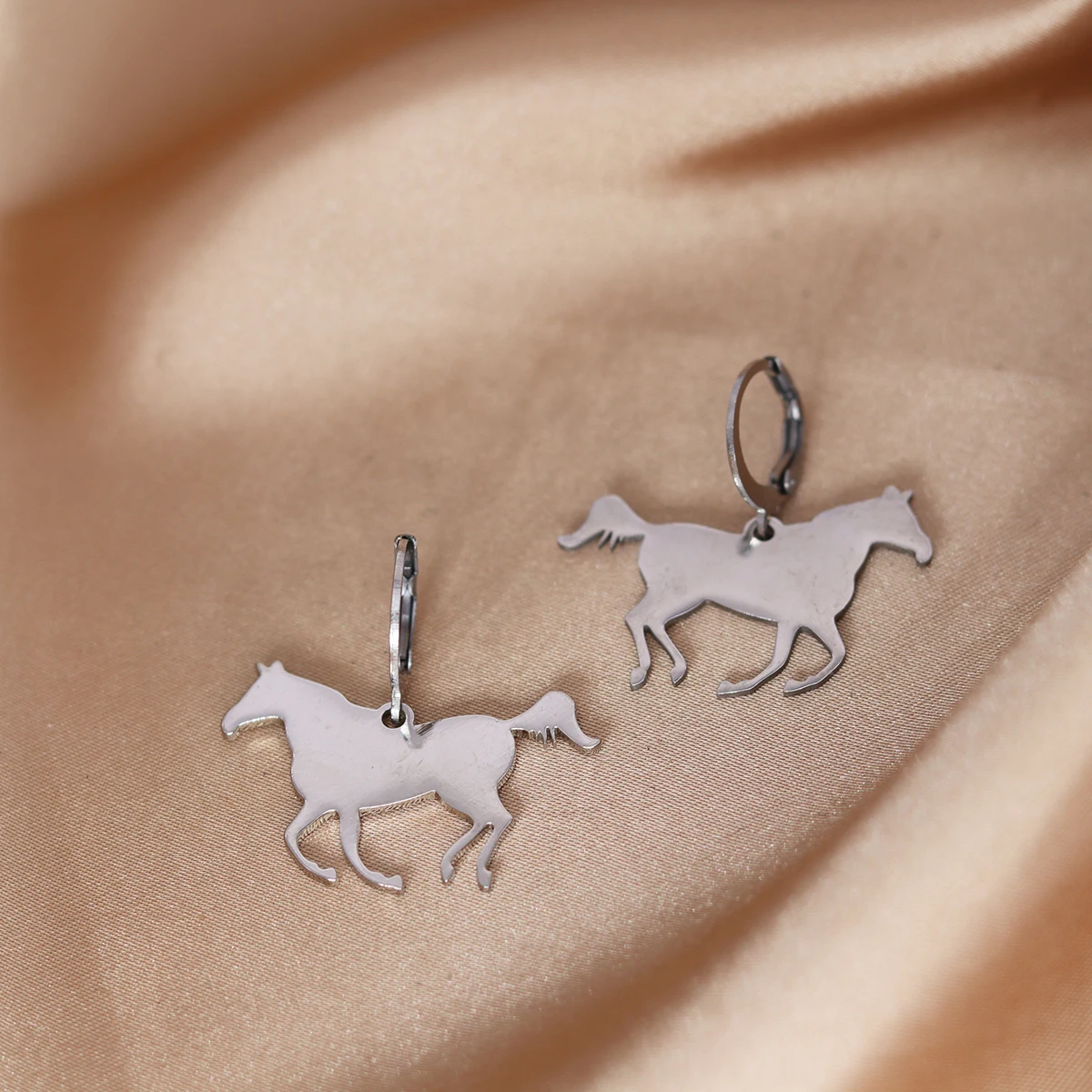 Stainless Steel Cute Animal Bird Horse Sheep Pendant Earrings Hummingbird Earrings For Women Exquisite Jewelry Birthday Gift