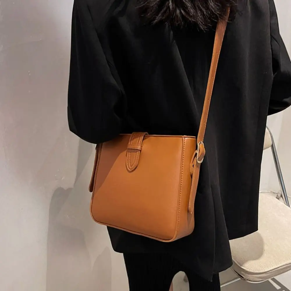 

Large Capacity PU Leather Square Bag Handbag All-match Simple Shoulder Bag Phone Bag Message Bag Ins Square Tote Bag Travel