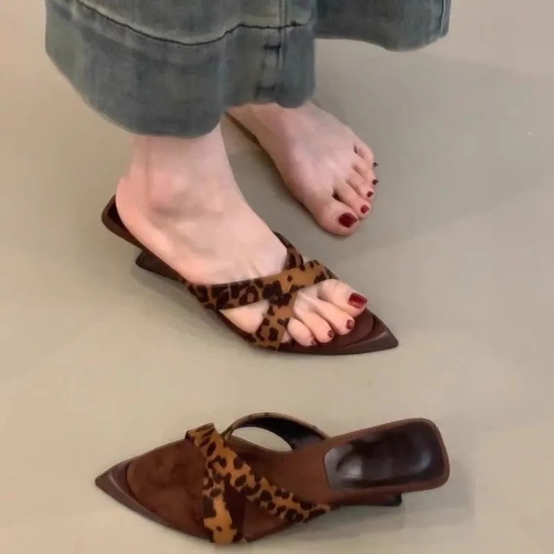 

Summer Fashion French High Heels Slippers Outside Wear New Pointed Toe Shallow Mouth Open Toe Temperament Special Heel Sandals