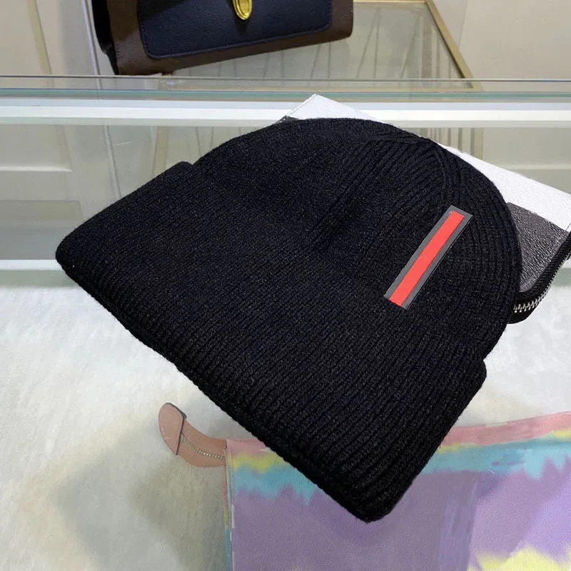 Pure Colors Stripes Logo Casual Beanies for Men Women Fashion Knitted Winter Hat Hip-hop Skullies Hat Bonnet Brand Direct Sales