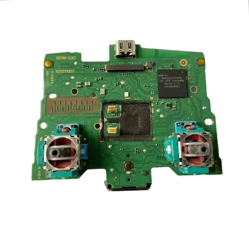 96BA Game-Controller-Leiterplatten-Ersatzbaugruppe mit montierten Stick-Teilen für Service- und Sanierungsaufgaben – Detail 4