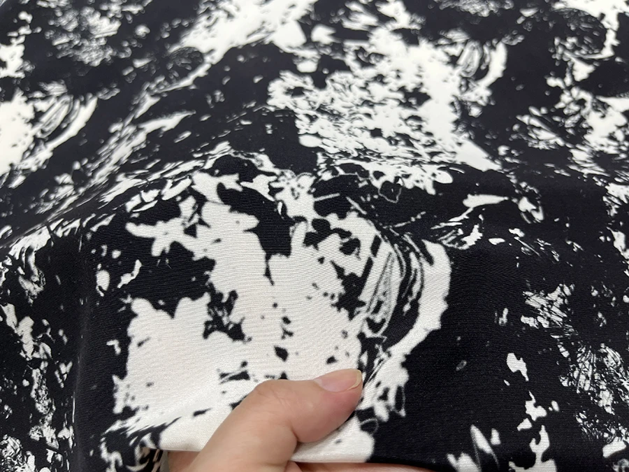 

30 Momme Elastic Heavy Crepe High Quality Real Silk Clothing Cloth Black and White Abstract Inkjet Designer Fabric Dress